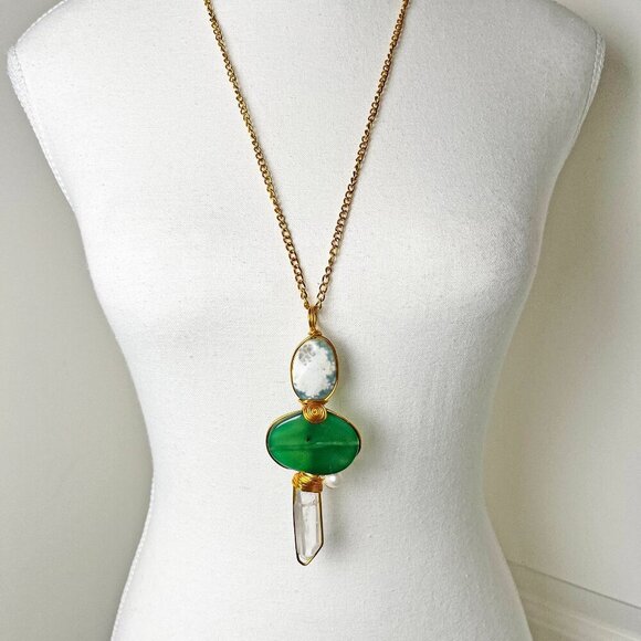 Handcrafted Bohemian QUARTZ, Green Agate & Pearl Pendant on a Gold-Tone Chain - Picture 2 of 11